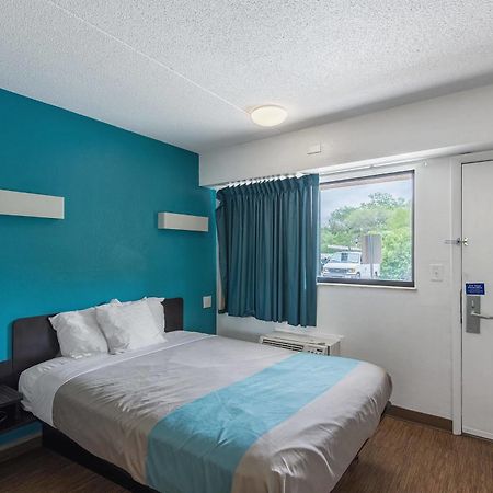 Motel 6-Overland Park, Ks Εξωτερικό φωτογραφία