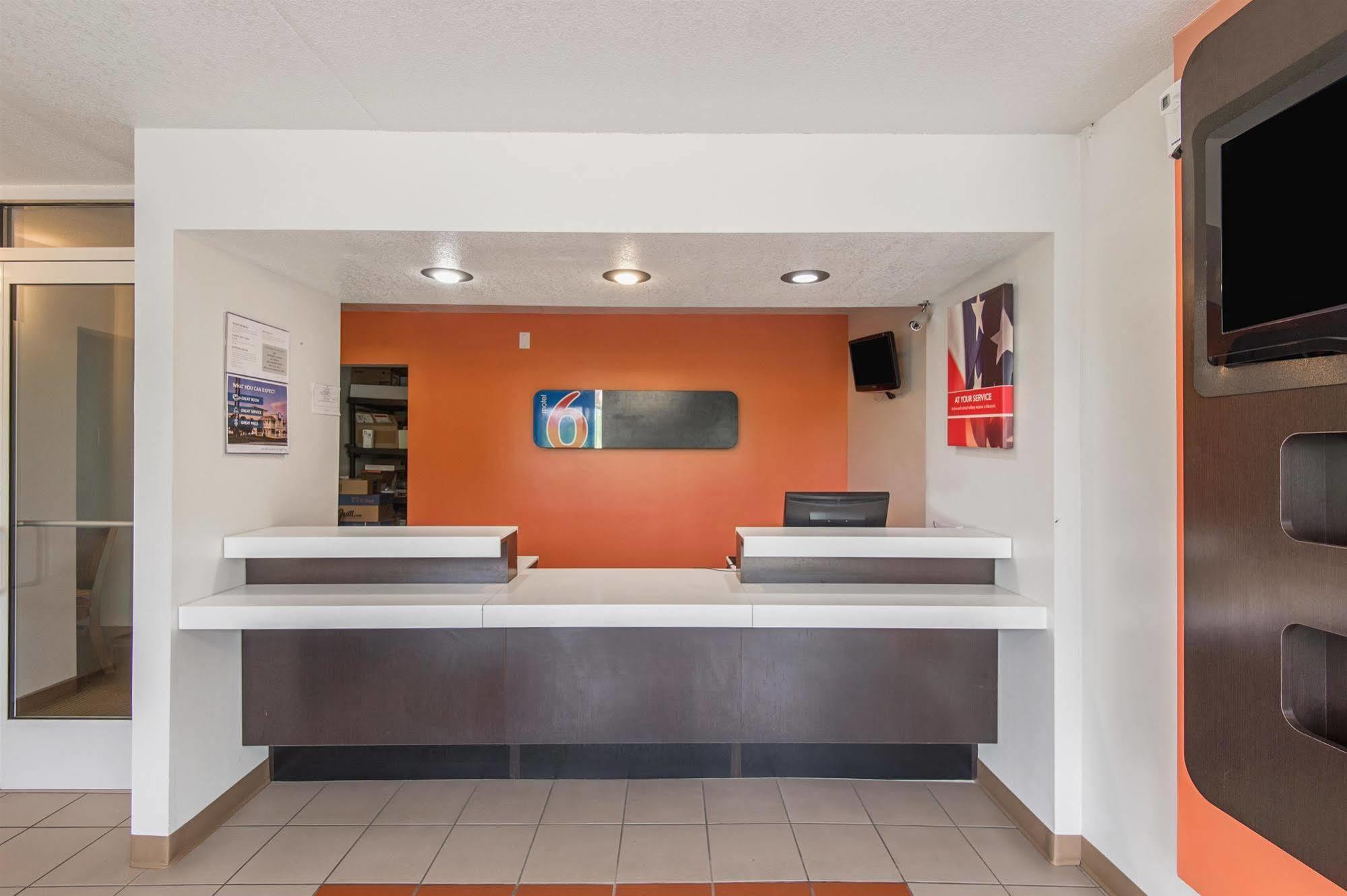 Motel 6-Overland Park, Ks Εξωτερικό φωτογραφία